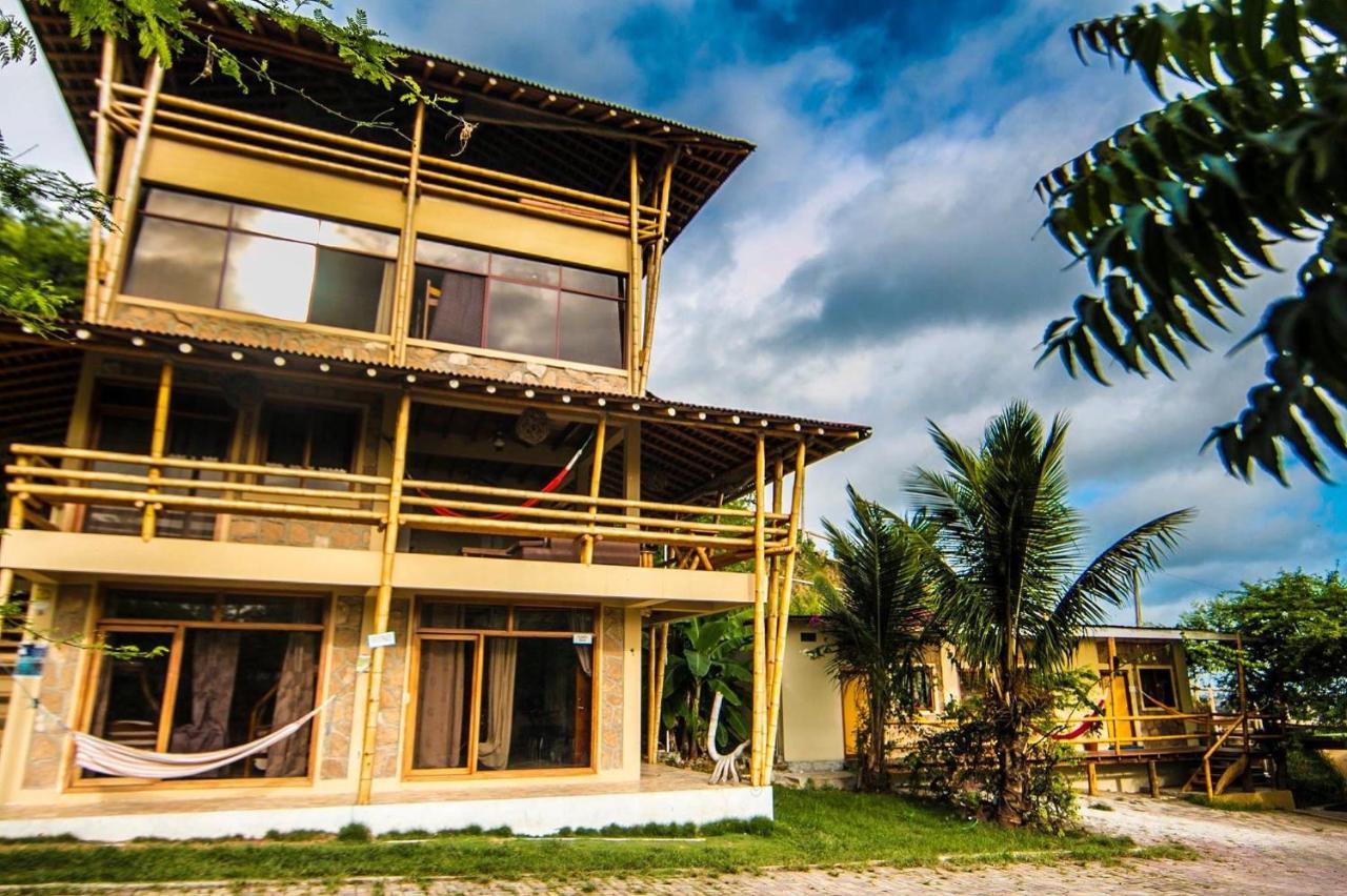 Punta Hills Montanita Hotel Exterior photo